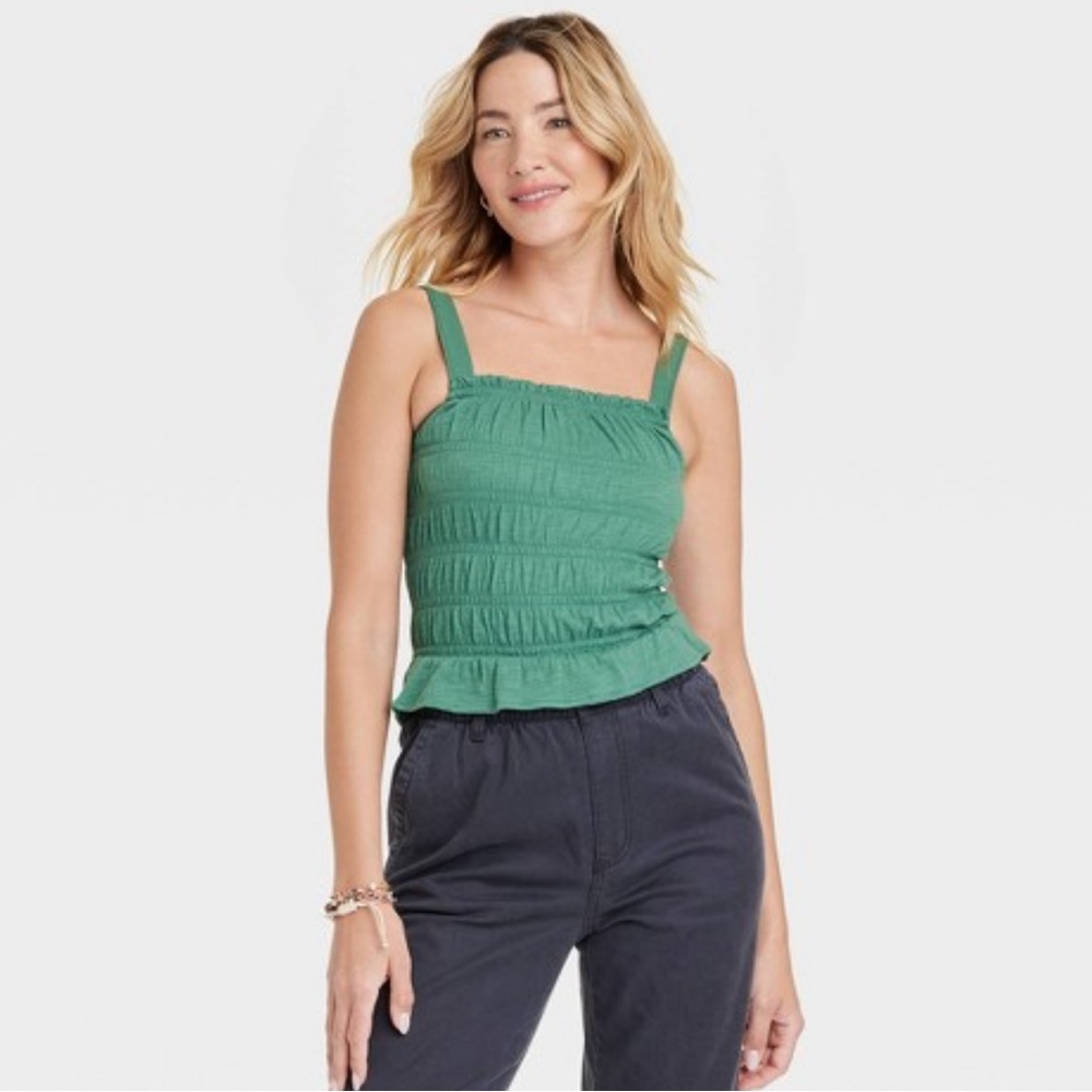 Universal Thread Smocked Tank Top | Size Medium